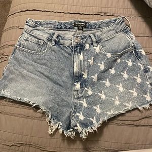 Brand ( Playboy/Pacsun) Size ( 26) Color ( LIGHT DENIM)